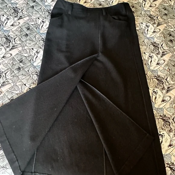 Armani Collezioni Classic Black Wool Midi Skirt - Picture 8 of 9